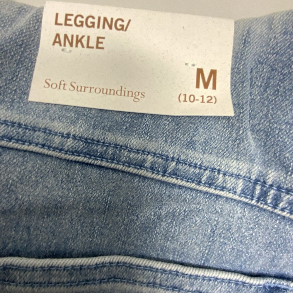 Soft Surroundings Light Wash Ankle Legging Jeans Blue Pull On Size M 10-12 - Picture 12 of 12